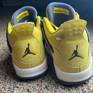 Air Jordan Retro 4 “Lightning”